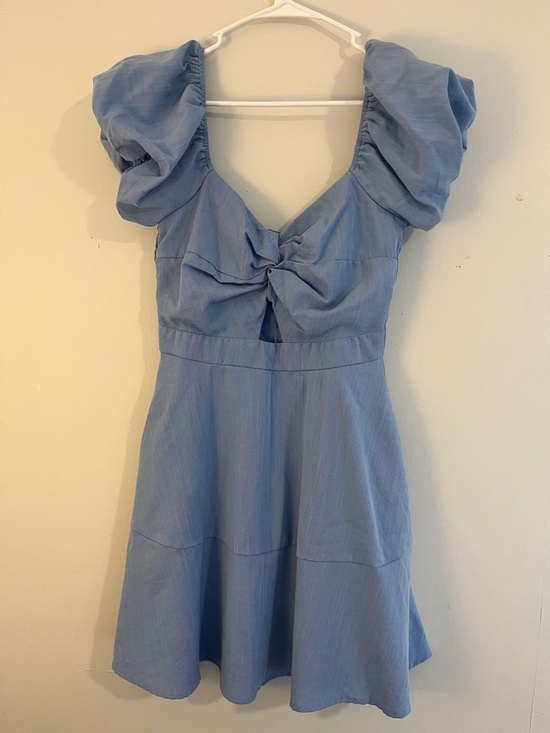 Trixxi Dresses & Skirts - Trixxi Light Blue Puff Sleeve Midi Dress